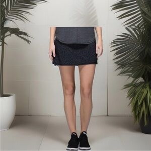 Lululemon Run: Pace Setter Skirt   Petal Camo Printed Black SZ 10